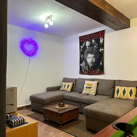 Ca L'oreneta Apartment *